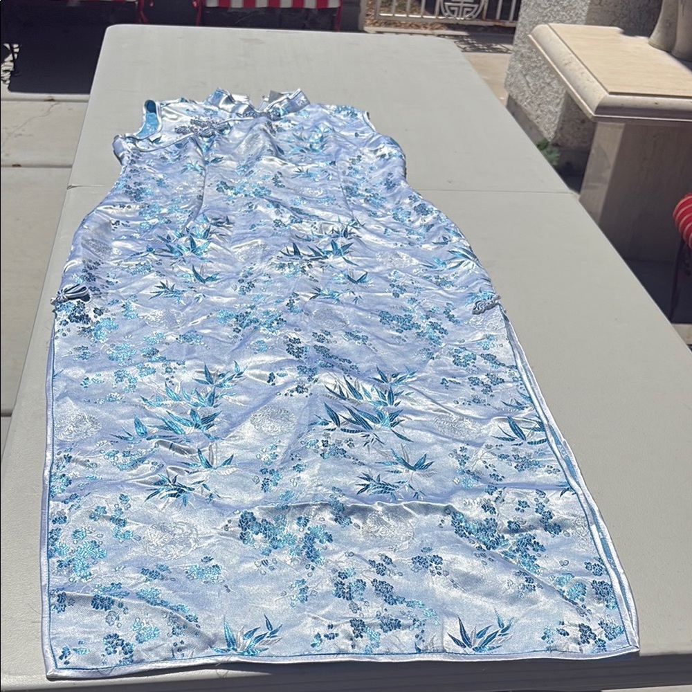 Elegant Blue Floral Maxi Dress